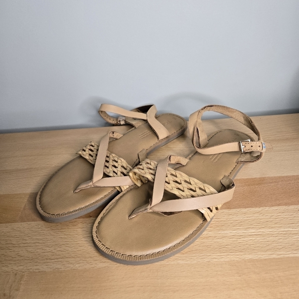 Toms Lexie W8 Women's Tan Strappy Sandals